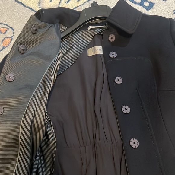 Max Mara Womens Tailored Wool Long Coat in Navy Blue Size US/CA 6 Fully Lined - Picture 8 of 12